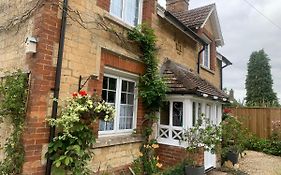 Sunshine Cottage